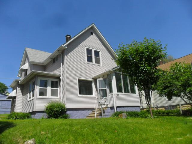 913 Summit St., Joliet, IL 60435