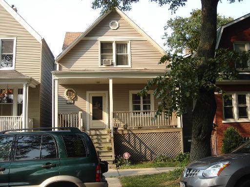 2542 W Pensacola Ave., Chicago, IL 60618