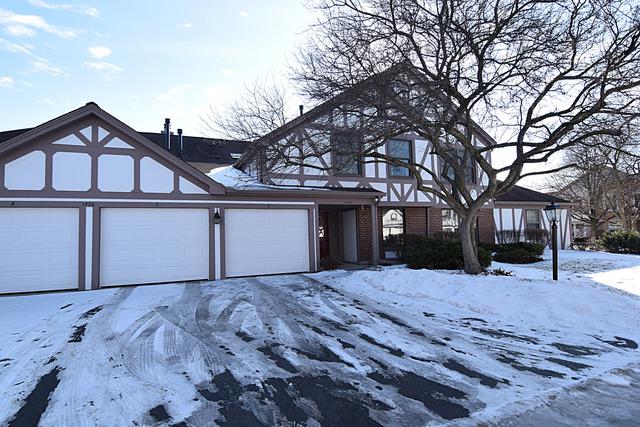1776 Grosvenor Cir. #C, Wheaton, IL 60189