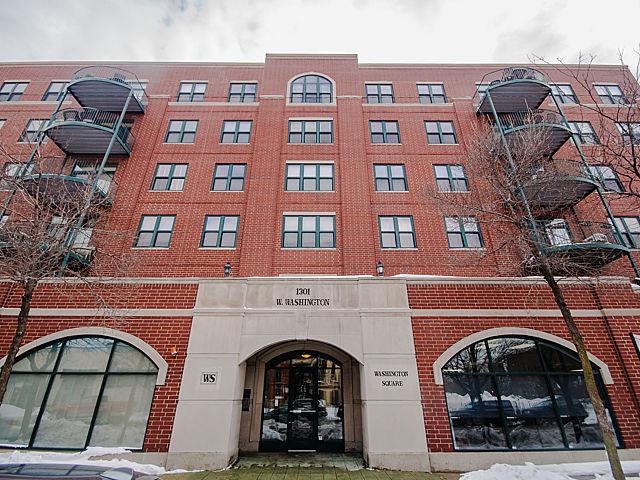 1301 W Washington Ave. #401, Chicago, IL 60607