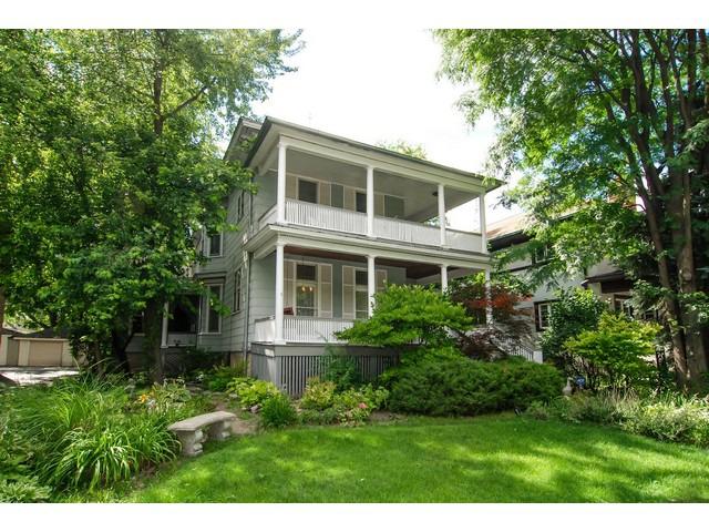 227 Clinton Ave., Oak Park, IL 60302