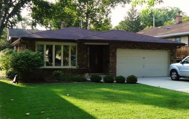 28 N Poplar Pl., La Grange, IL 60525
