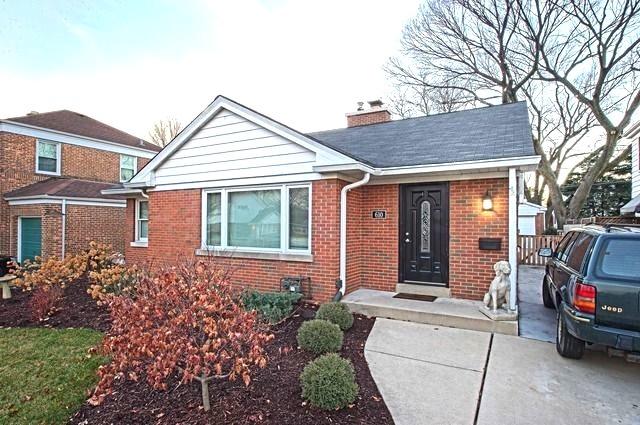 610 S Madison Ave., La Grange, IL 60525
