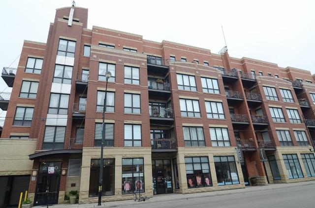 2700 N Halsted St. #409, Chicago, IL 60614