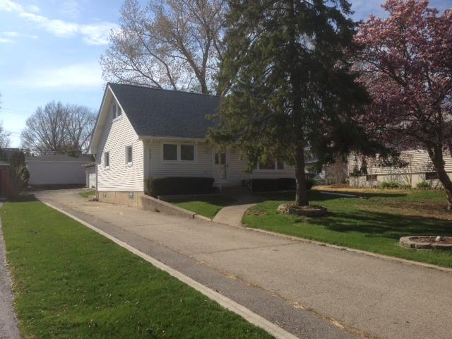 5508 Pershing Ave., Downers Grove, IL 60515
