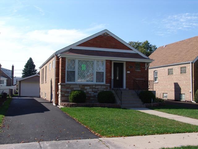 9020 S Albany Ave., Evergreen Park, IL 60805