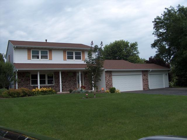 4368 Waterboro Ln., Roscoe, IL 61073