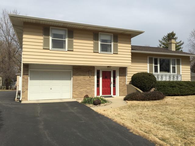 30W242 Claymore Ln., Naperville, IL 60563