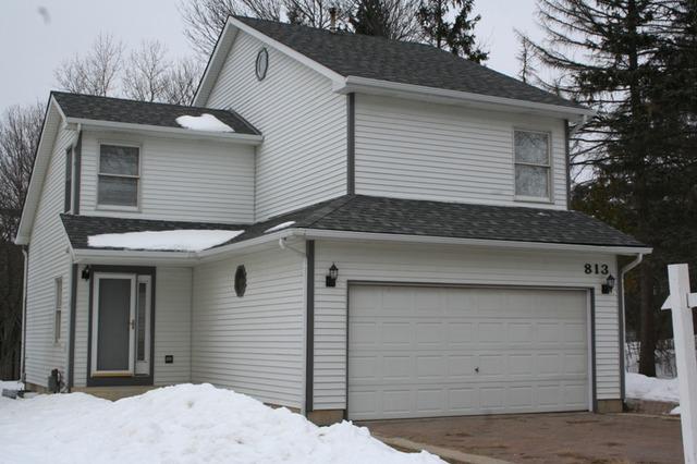 813 Summit Ave., Wauconda, IL 60084