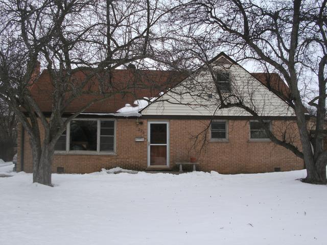 324 Orchard Terrace, Roselle, IL 60172