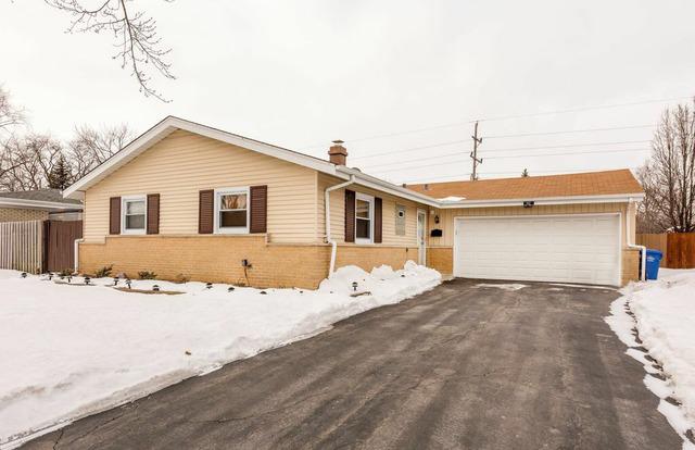 932 Timothy Ln., Des Plaines, IL 60016