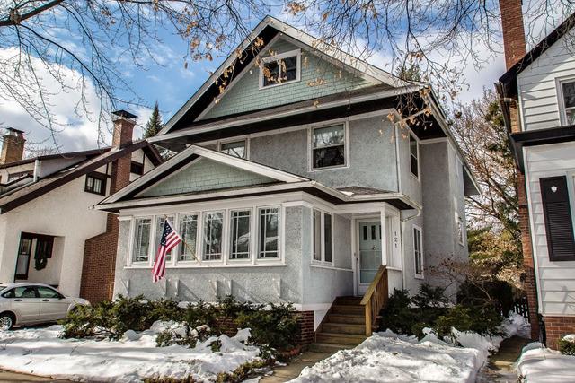 121 Dupee Pl., Wilmette, IL 60091