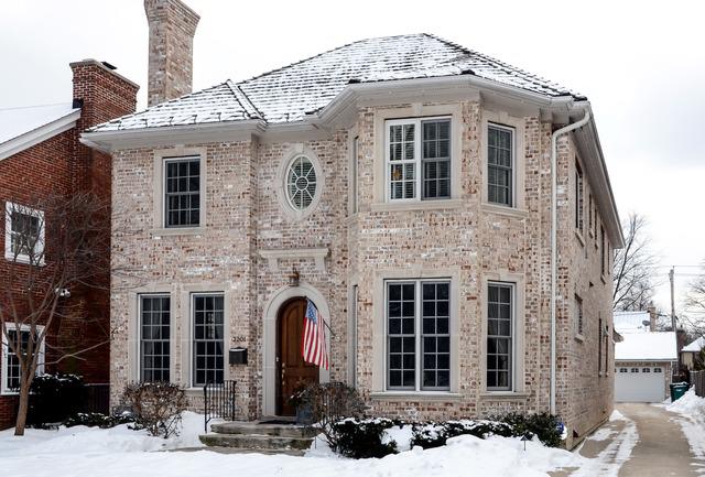 2201 Chestnut Ave., Wilmette, IL 60091