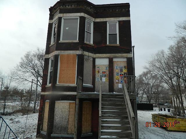 8942 S Mackinaw Ave., Chicago, IL 60617