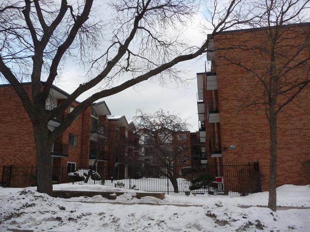 6961 N Oakley Ave. #204, Chicago, IL 60645