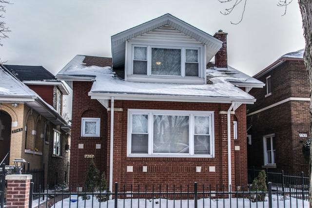 7747 S Bennett Ave., Chicago, IL 60649