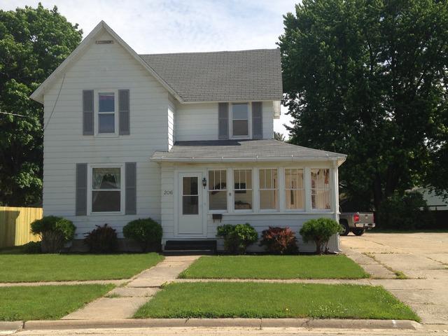 206 W South St., Morrison, IL 61270