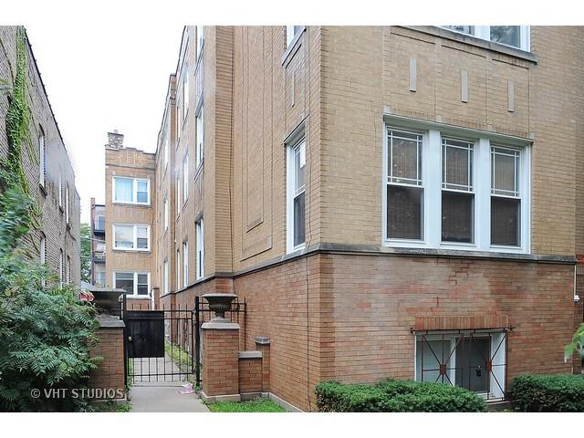 2840 N Harding Ave. #202, Chicago, IL 60618