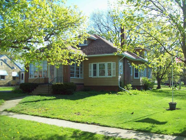 110 N Main St., Walnut, IL 61376