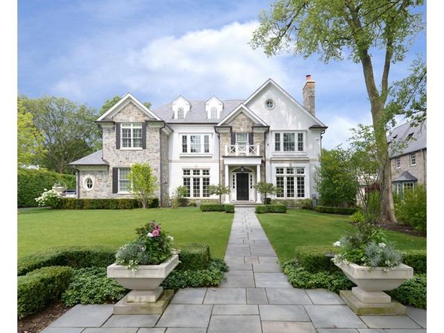 315 Essex Rd., Kenilworth, IL 60043