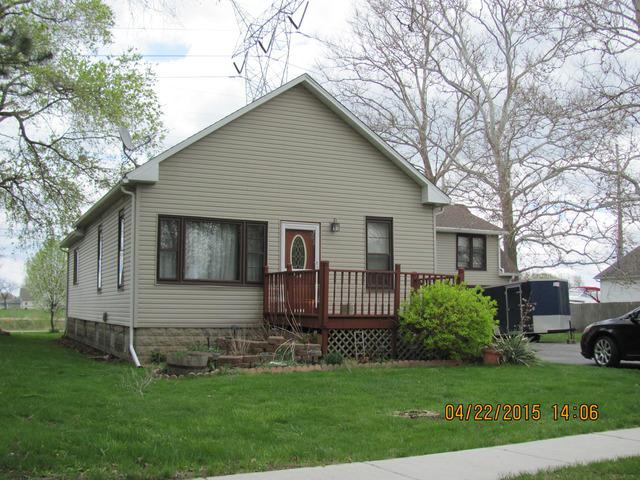 645 N 1st St., Carbon Hill, IL 60416