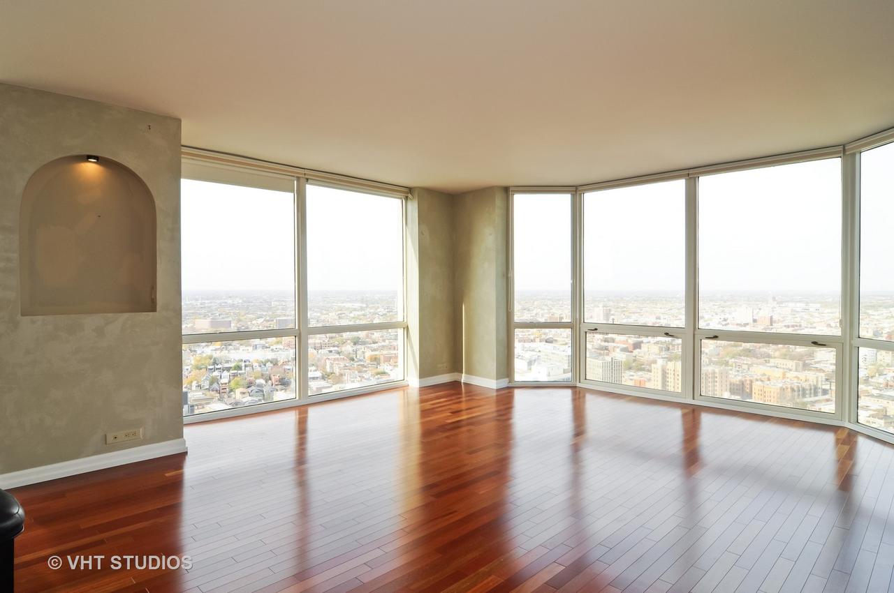 2650 N Lakeview Ave. #3701, Chicago, IL 60614
