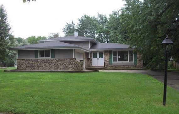 24W425 Arrow Ct., Naperville, IL 60540