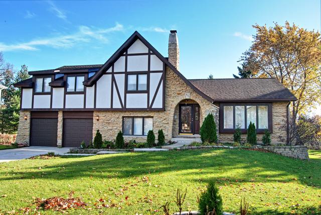 651 Woodcrest Ln., Lemont, IL 60439
