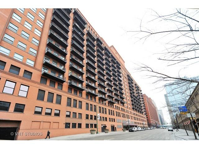 165 N Canal St. #1404, Chicago, IL 60606