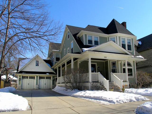 225 S Ashland Ave., La Grange, IL 60525