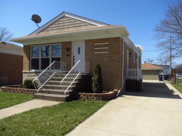 8842 S Troy Ave., Evergreen Park, IL 60805