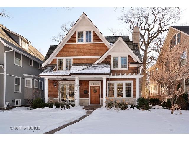 905 Greenwood Ave., Wilmette, IL 60091