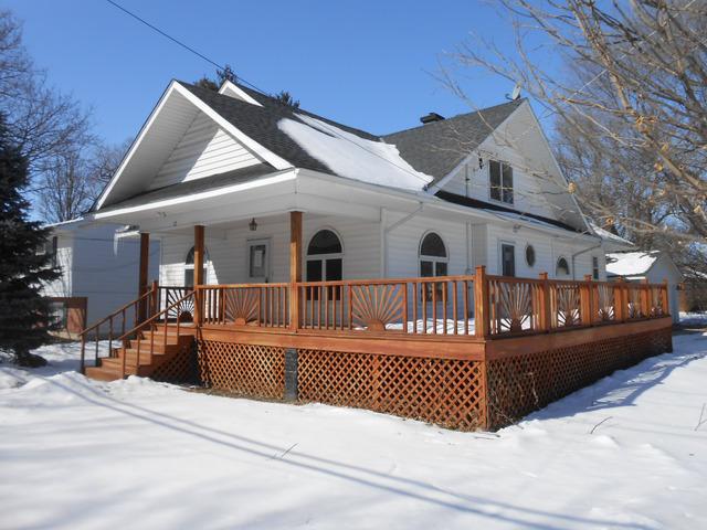 17 E Lee St., Plano, IL 60545