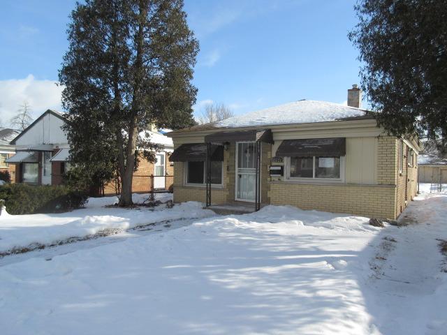 15321 Winchester Ave., Harvey, IL 60426