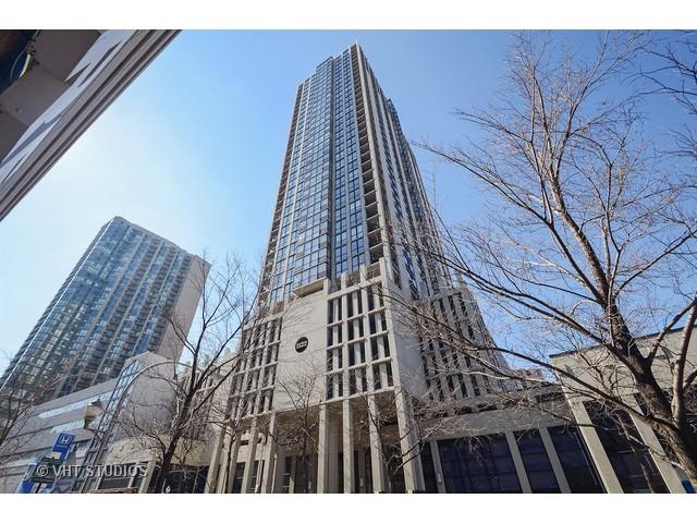 1122 N Clark St. #1202, Chicago, IL 60610