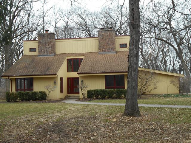10111 Braeburn Rd., Barrington, IL 60010