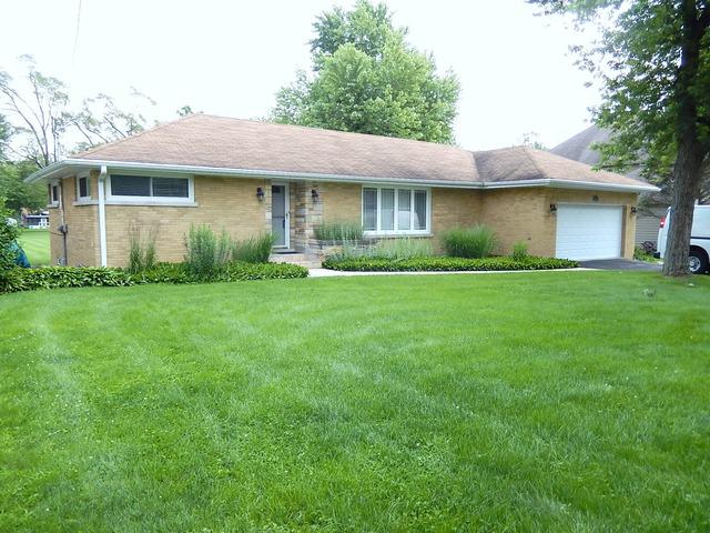 7245 Fair Elms Ave., Burr Ridge, IL 60527