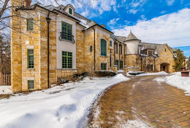 10 Brooke Ln., South Barrington, IL 60010