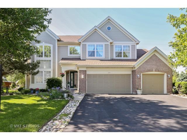 699 Seybrooke Ln., Crystal Lake, IL 60012