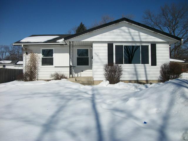 2212 W Cedar St., Rolling Meadows, IL 60008