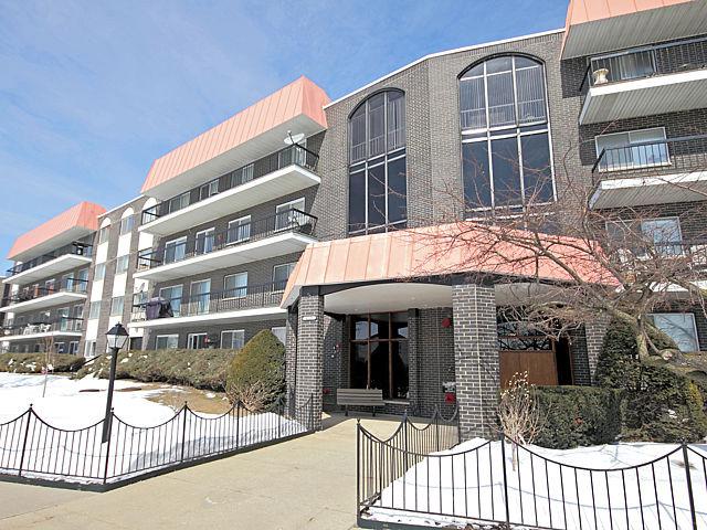 4840 Foster St. #210, Skokie, IL 60077
