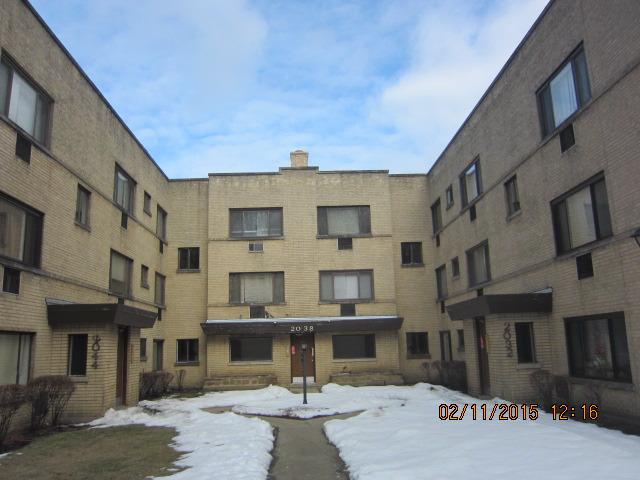 2044 W Jarvis Ave. #3H, Chicago, IL 60645