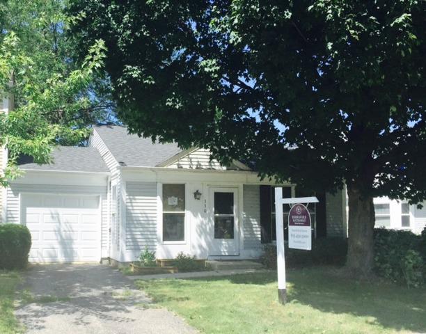330 Golf Ln., Algonquin, IL 60102