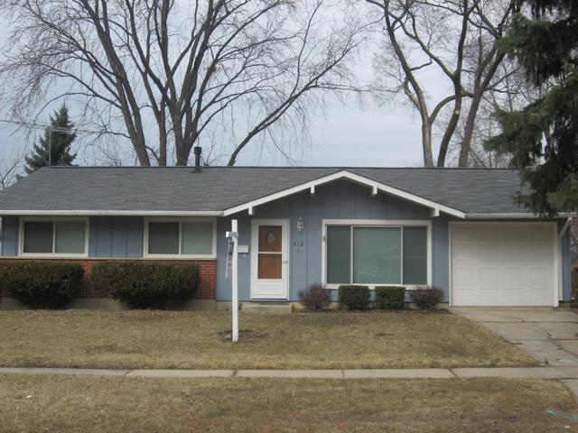 812 Sumac Dr., Streamwood, IL 60107