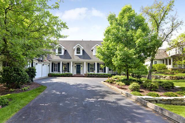 8285 Steepleside Dr., Burr Ridge, IL 60527