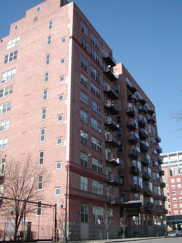 500 S Clinton St. #528, Chicago, IL 60607