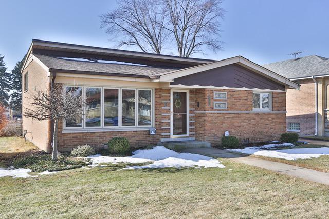 4917 Harnew Rd., Oak Lawn, IL 60453