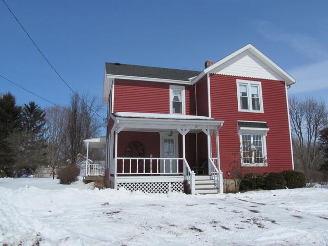 104 E Burnett St., Lamoille, IL 61330