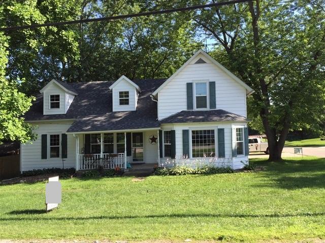 825 W Si Johnson Ave., Sheridan, IL 60551