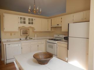1321 Spalding Dr., Mundelein, IL 60060